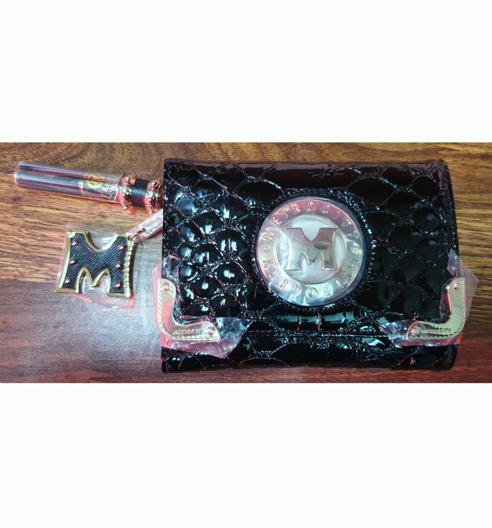 메트로시티 여성중지갑 /정품/새제품