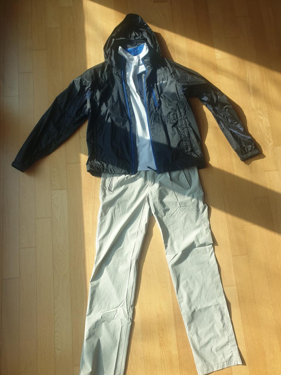 몽벨 하이킹 세트 (바람막이 셔츠 바지)