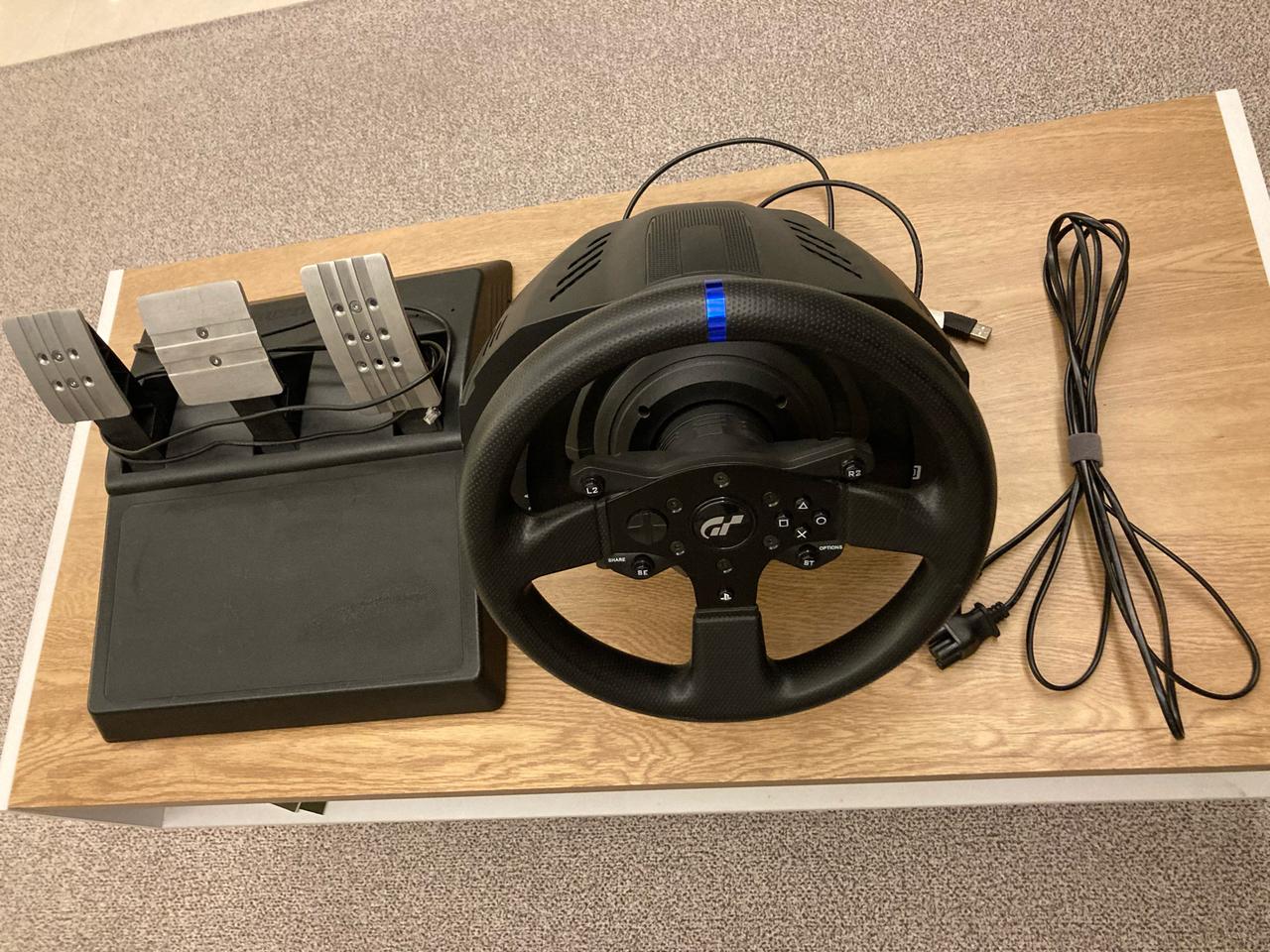 트러스트마스터 t300rs gt 3페달