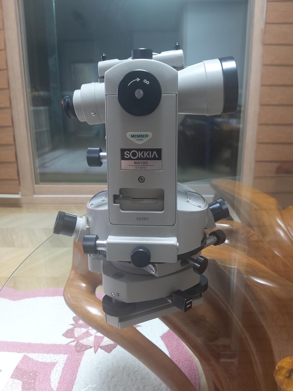 트렌싯 삼각대 구합니다