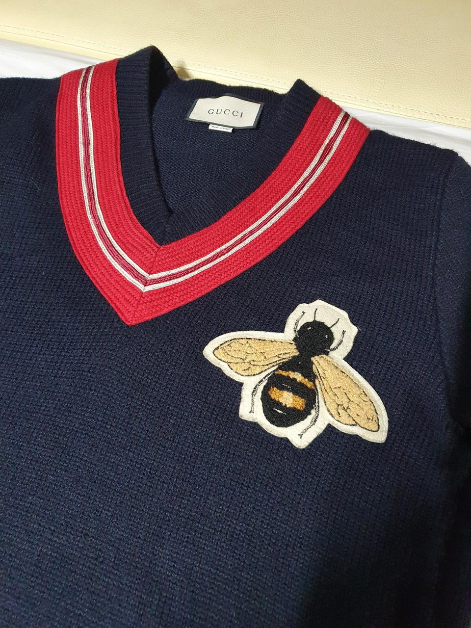 [구찌] 꿀벌자수 V넥 울 스웨터, Size: M