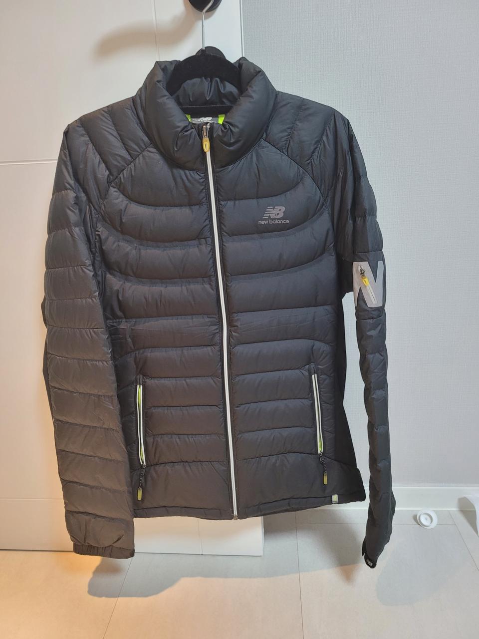 뉴발란스 경량패딩 L
