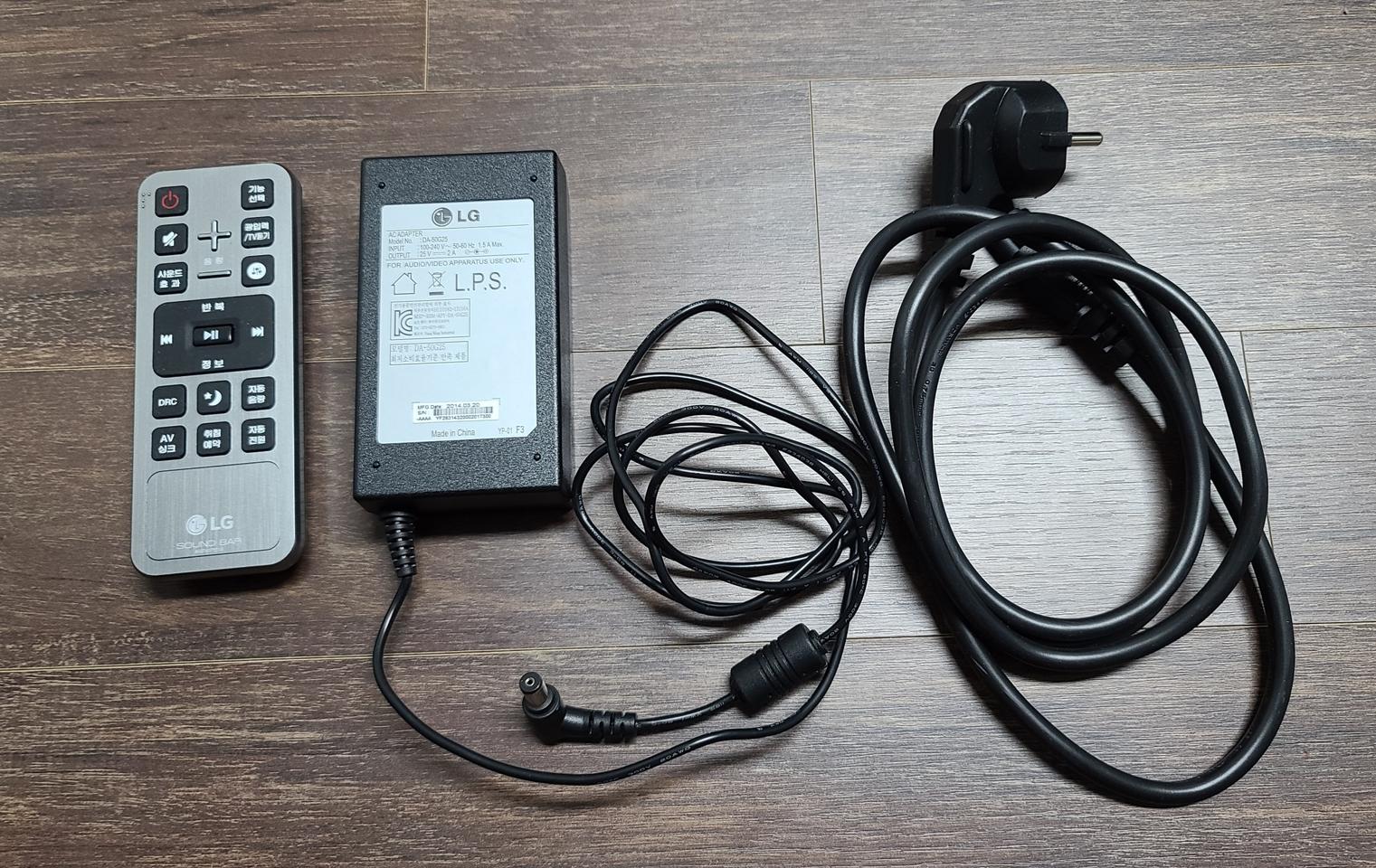 LG 사운드바 전원코드 및 리모콘