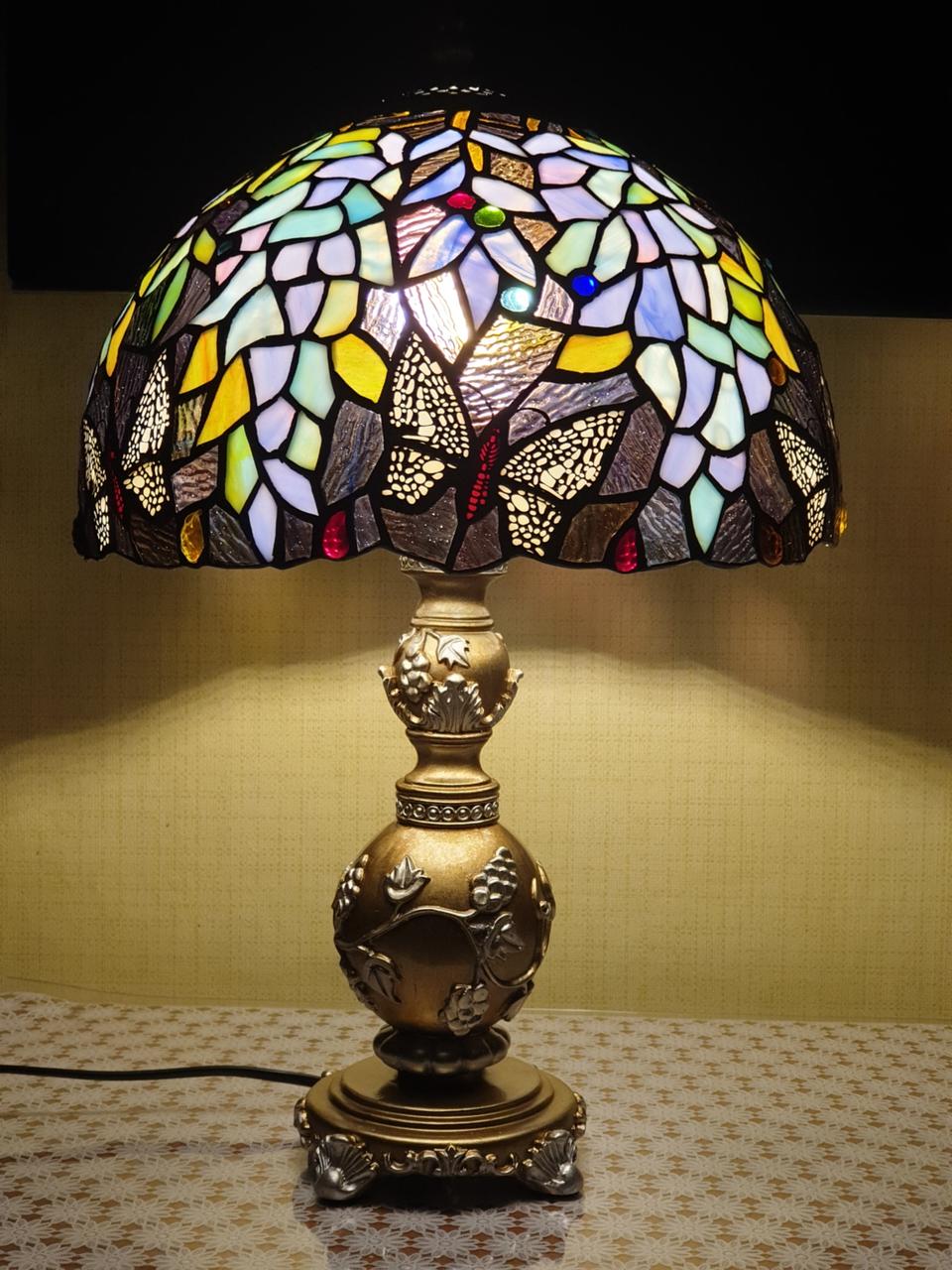 고급 빈티지 나비 스테인드글라스 스탠드