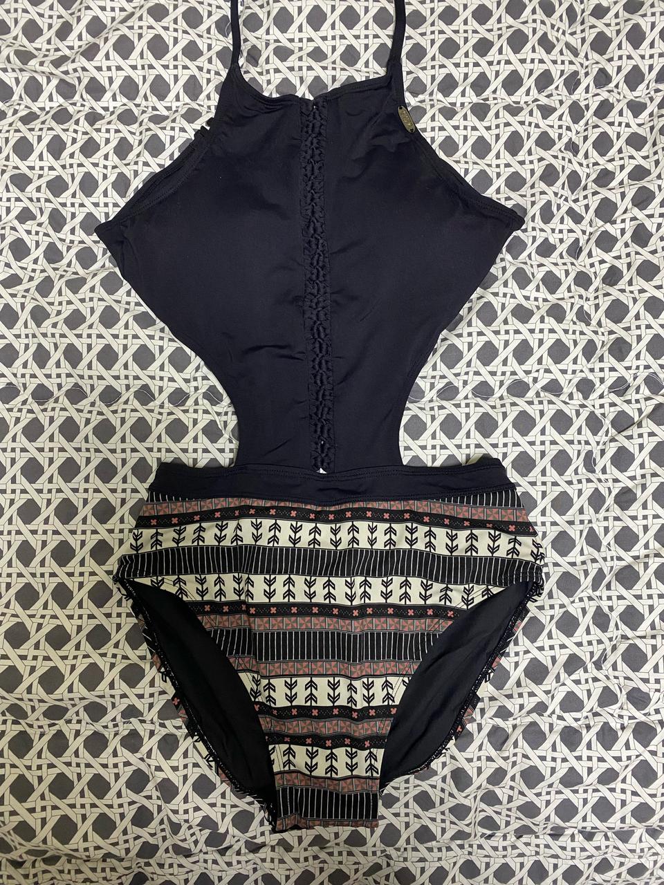 한번착용한 모노키니 무배