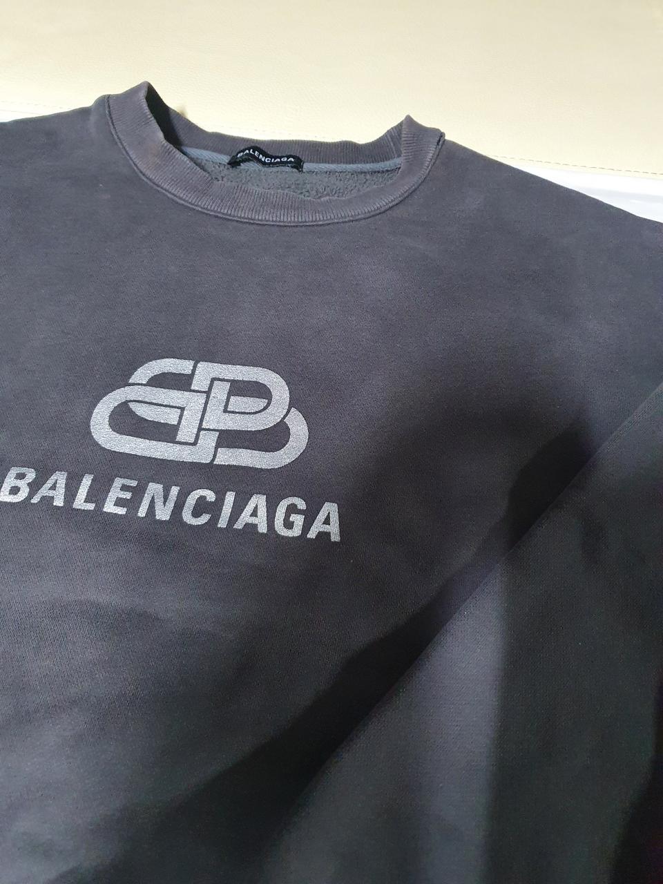 [발렌시아가] 기모 오버핏 맨투맨