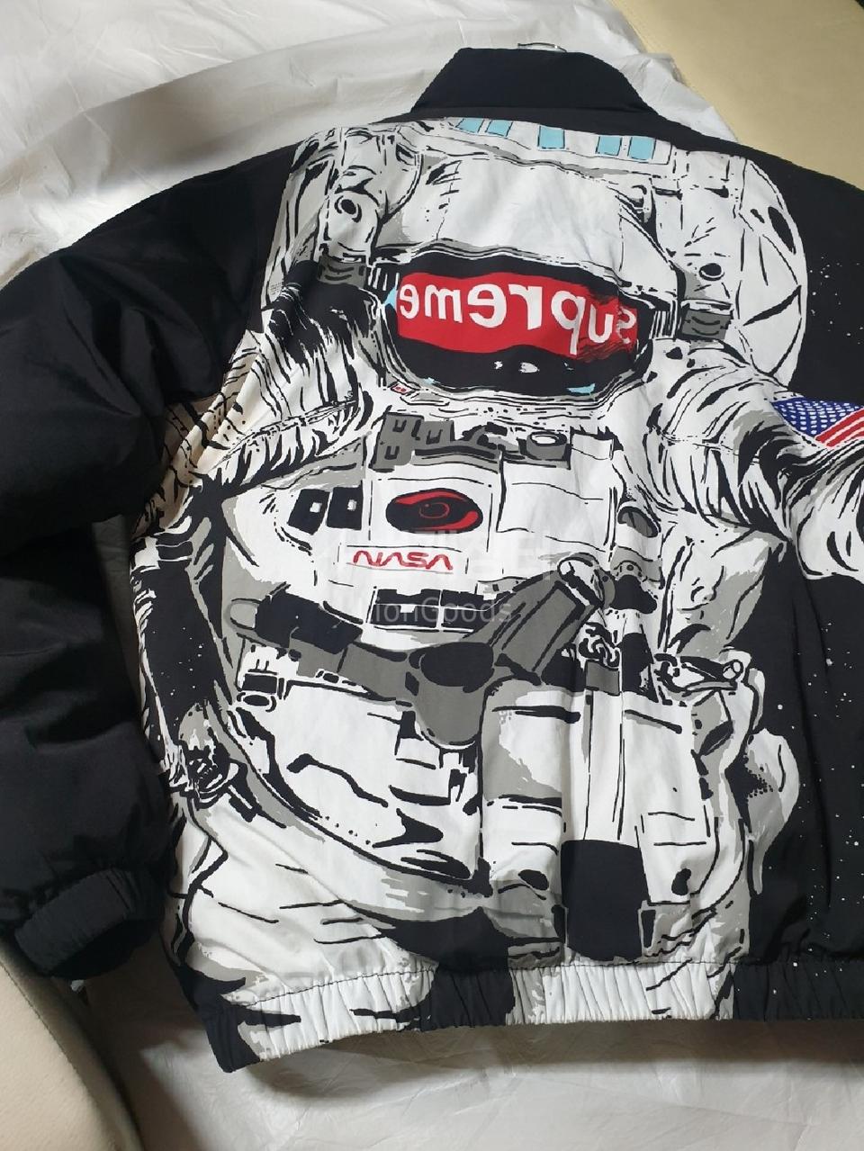 [슈프림] 우주인 패딩 점퍼, Black/L