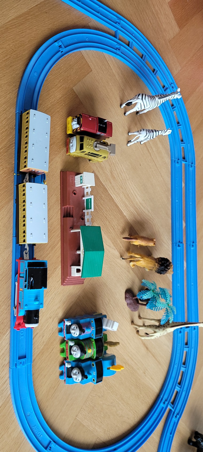 토마스와 띠띠보 기차놀이