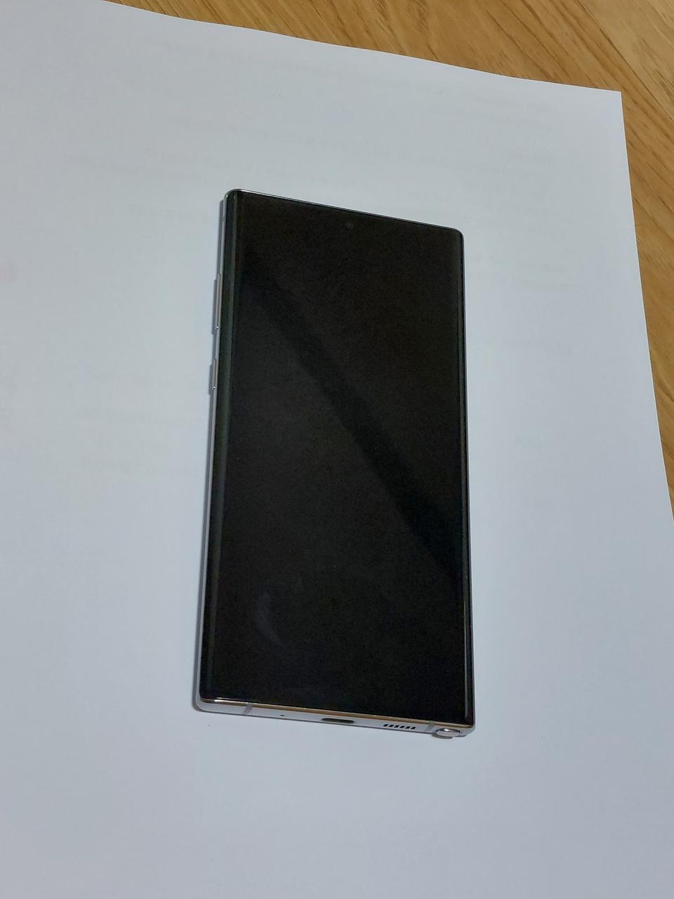 갤럭시노트10+ 아우라글로우