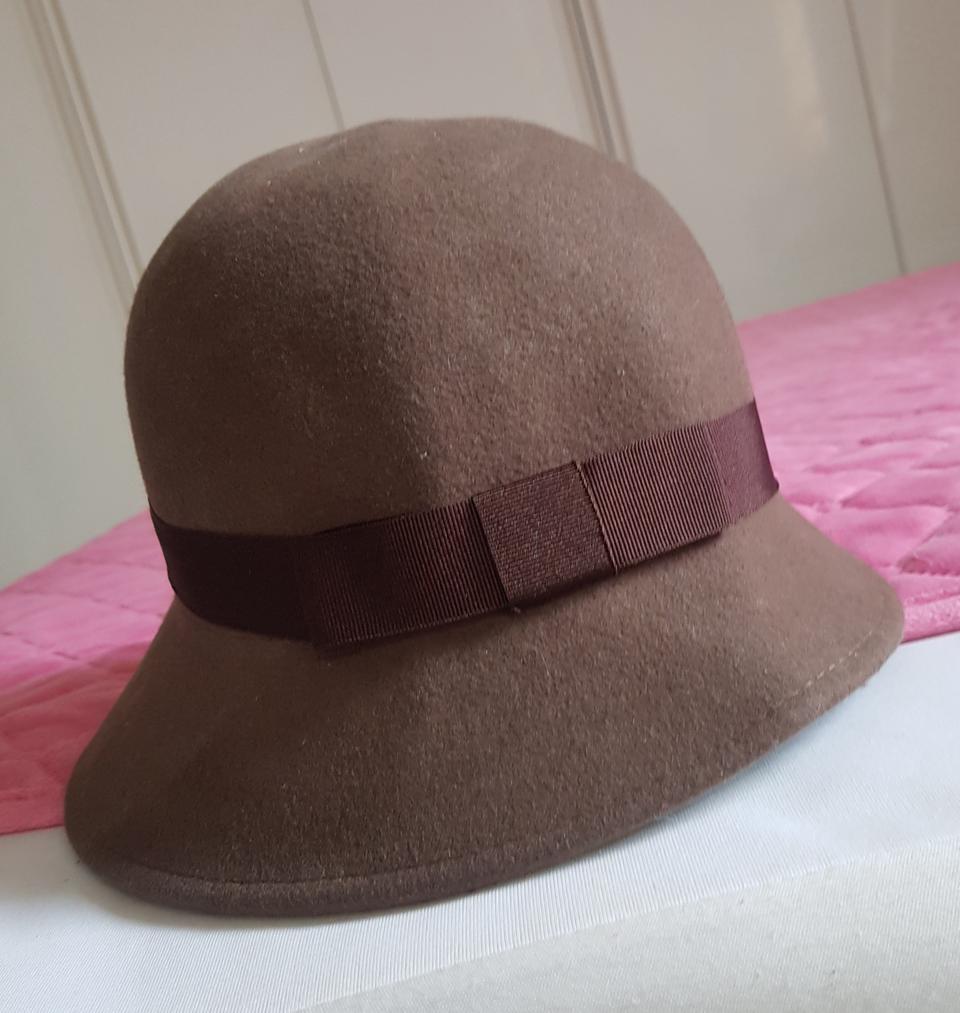 유니클로 모직 울 클로슈햇