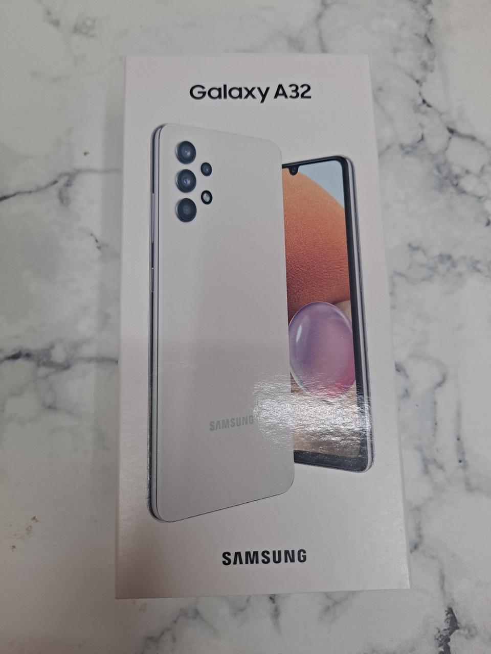 갤럭시 A32 화이트 미사용 풀박스 정상해지 무상AS가능