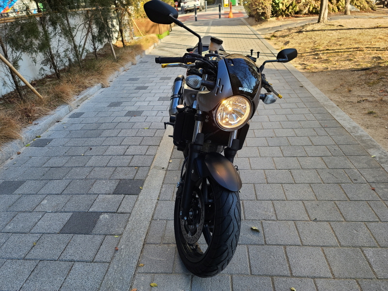 스즈끼 sv650x 2018년식 판매합니다