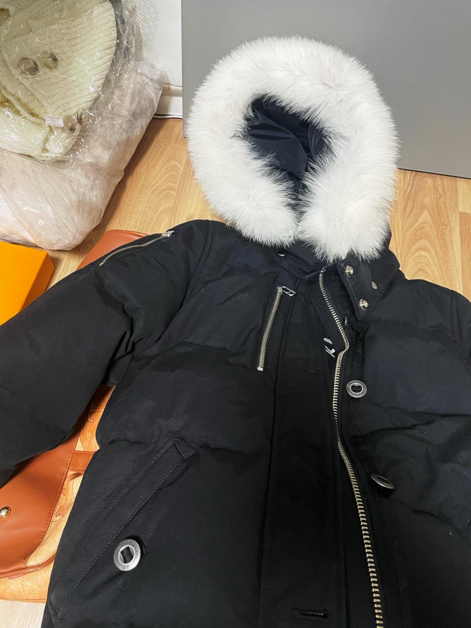 {정품판매}무스너클 20FW 쓰리쿼터패딩 팝니다 명품패딩 명품의류패딩판매