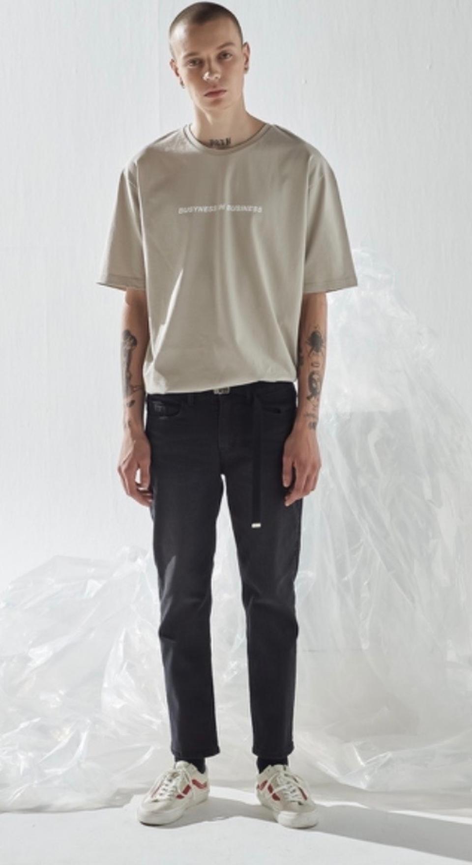 (새상품)퍼스트플로어 크롭 그레이진