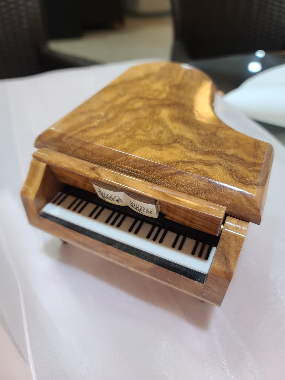 명품 스위스루즈 원목그랜드피아노 오르골