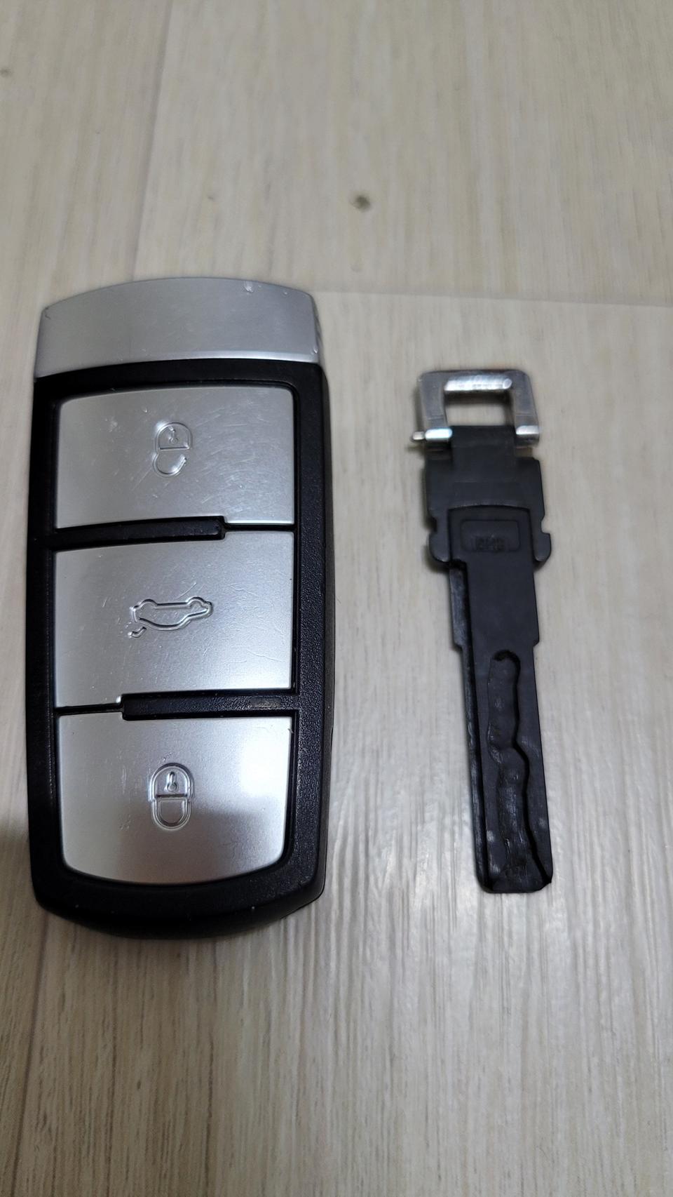 폭스바겐 파샤트 순정 스마트키