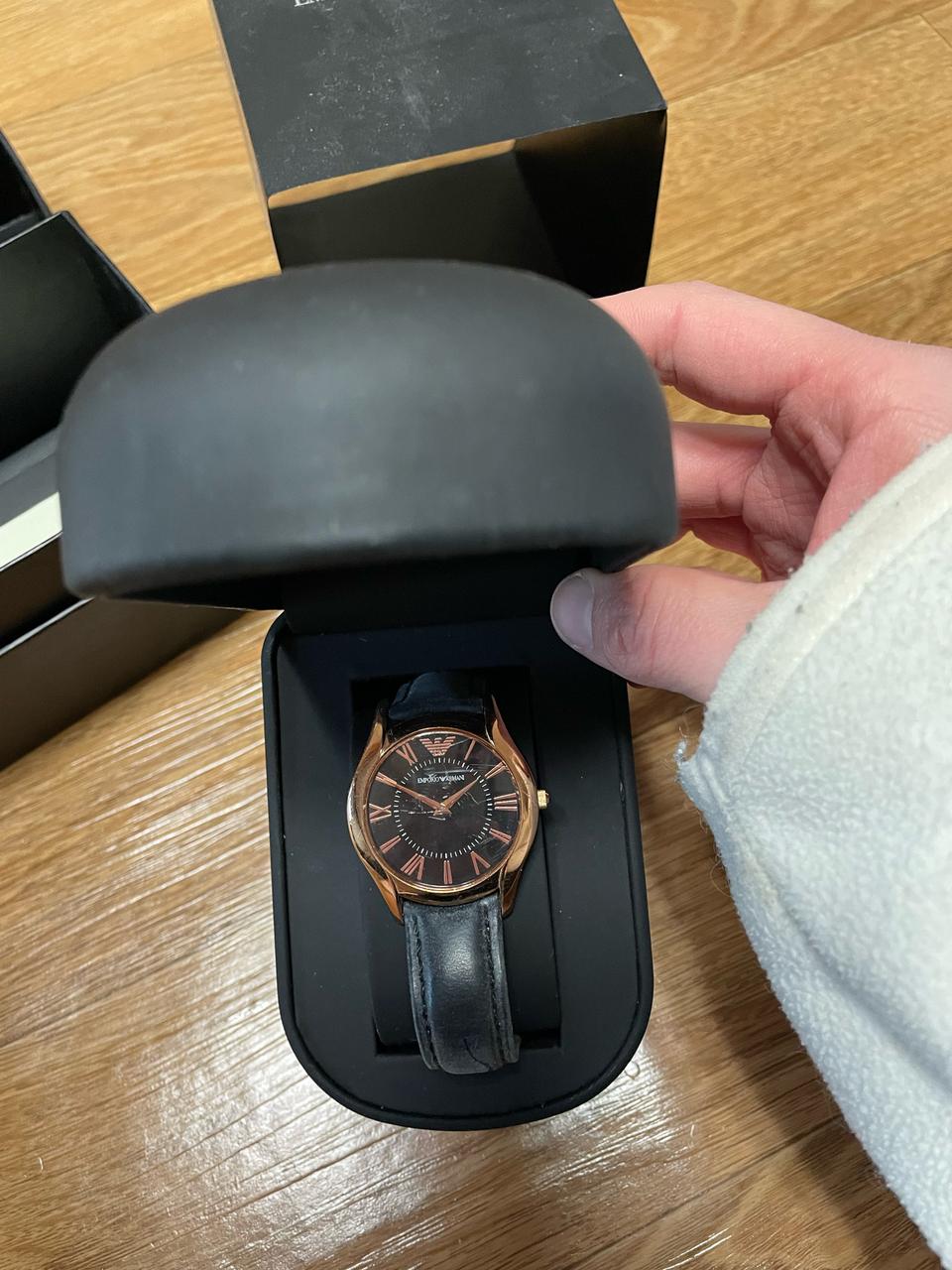 알마니 중고 시계