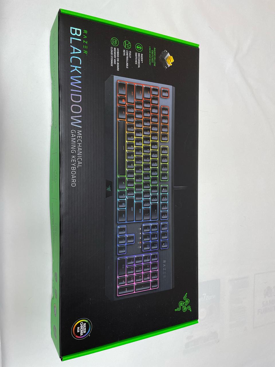 레이저 블랙위도우 황축, 데스애더 에센셜 풀박스 세트