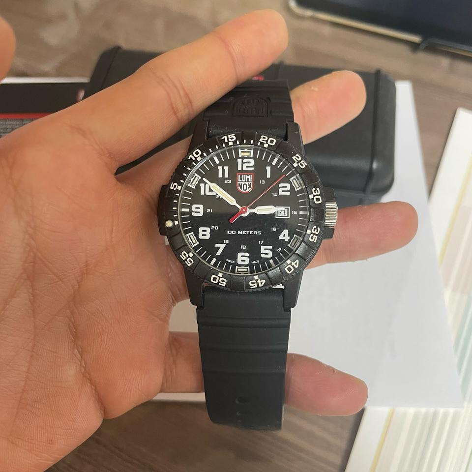 루미녹스 시계 팝니다