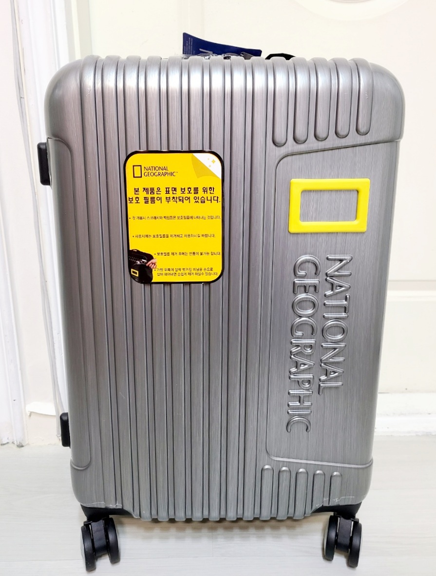 내셔널지오그래픽 캐리어 24인치 새상품