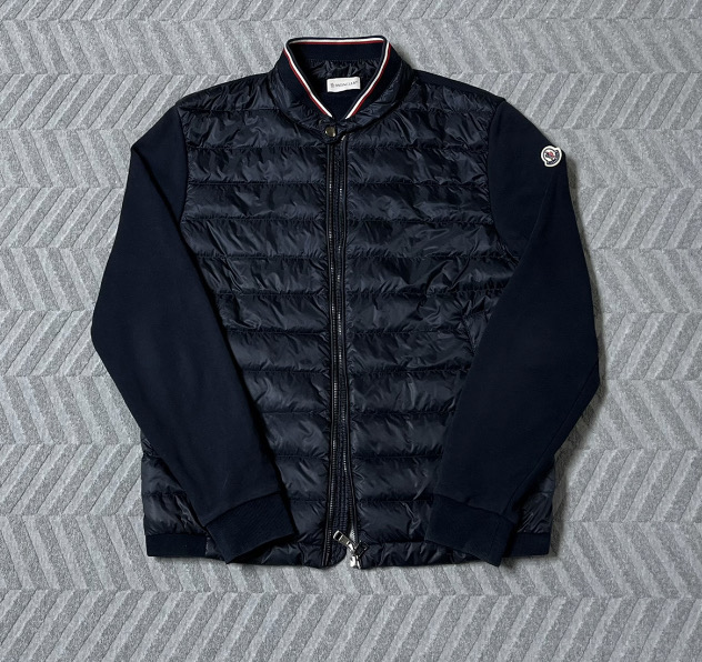 몽클레어 니트패딩 급쳐 !