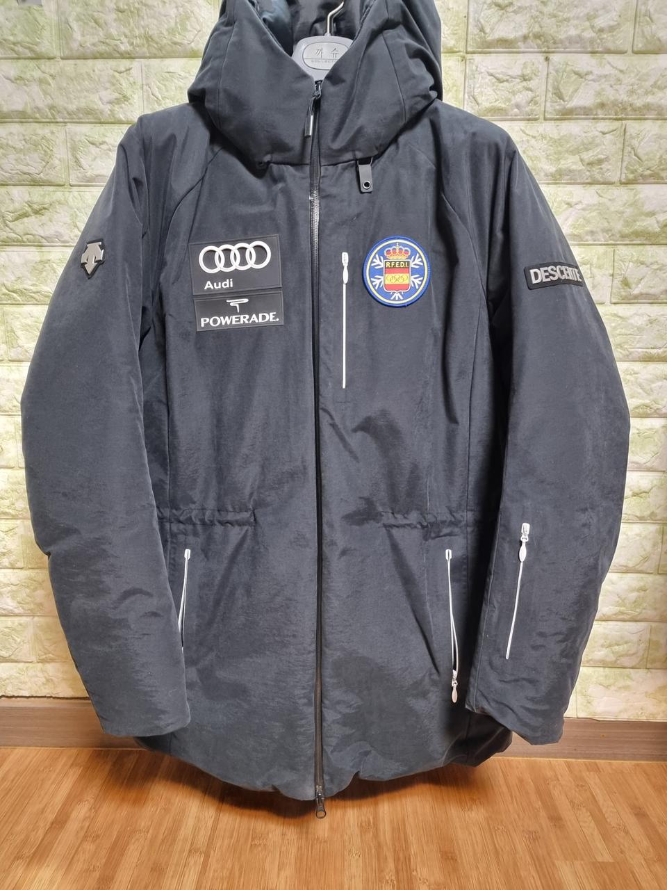 데상트 패딩 100