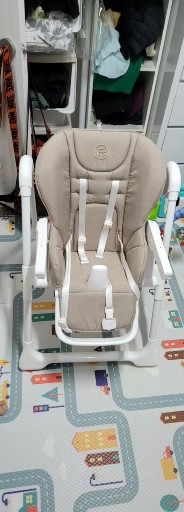 리안프리모하이체어 식탁