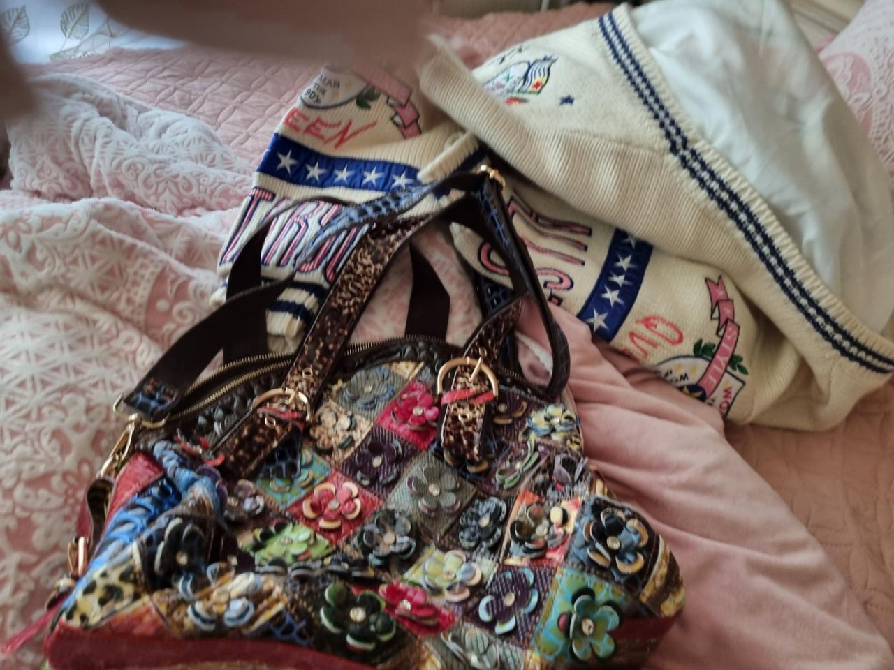 너무도 멋지고,이쁘고 간지나는 가방