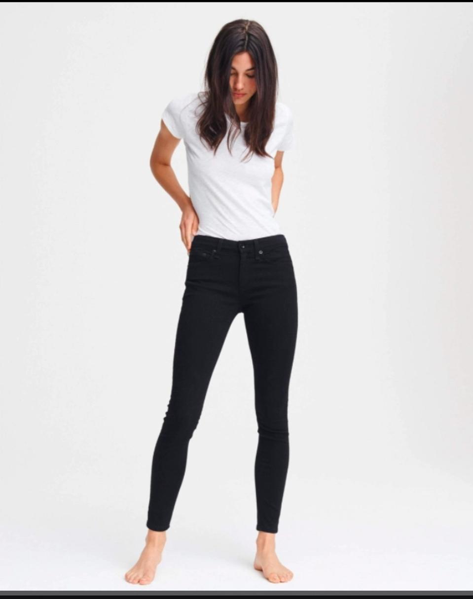 랙앤본 미드/하이라이즈 블랙 앵클 스키니