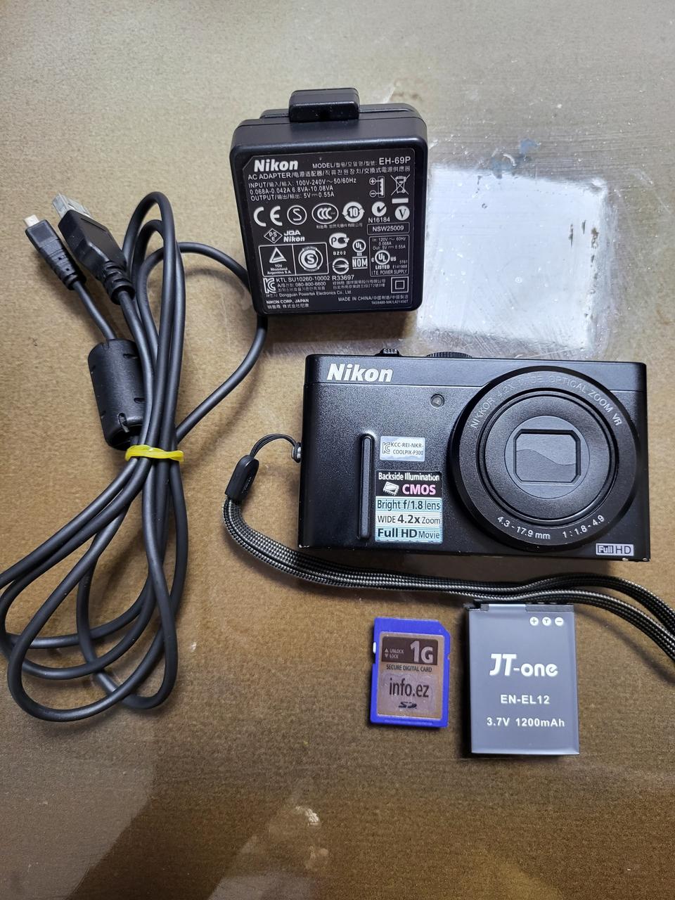 니콘 쿨픽스P300 디지털카메라