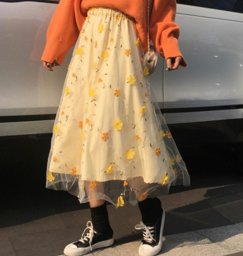 노란색 꽃 레이스 스커트 꽃자수스커트