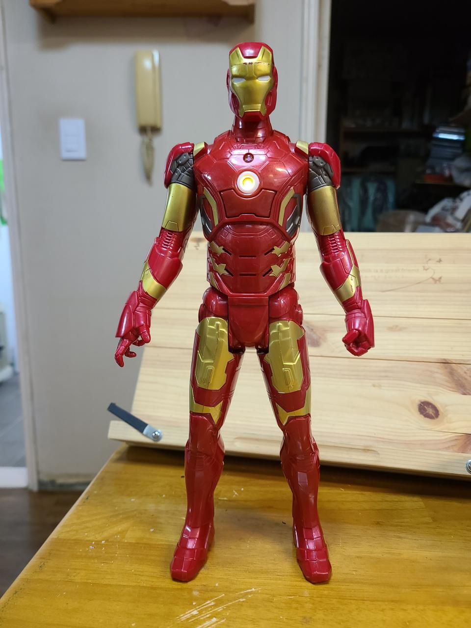 아이언맨 액션피규어 Iron Man.조명.관절 all OK