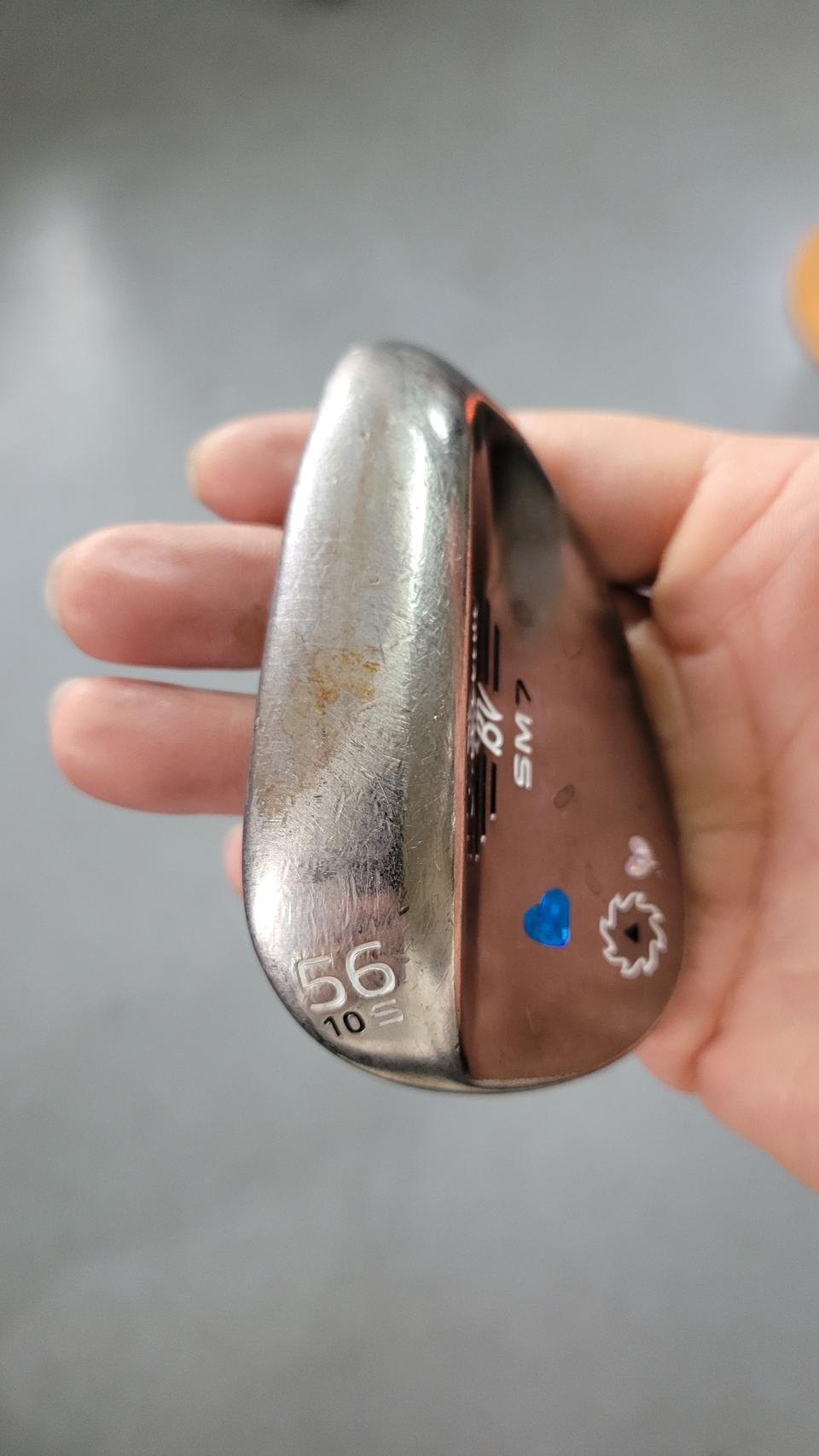 타이틀리스트 정품 SM7 웨지 56도 판매합니다.