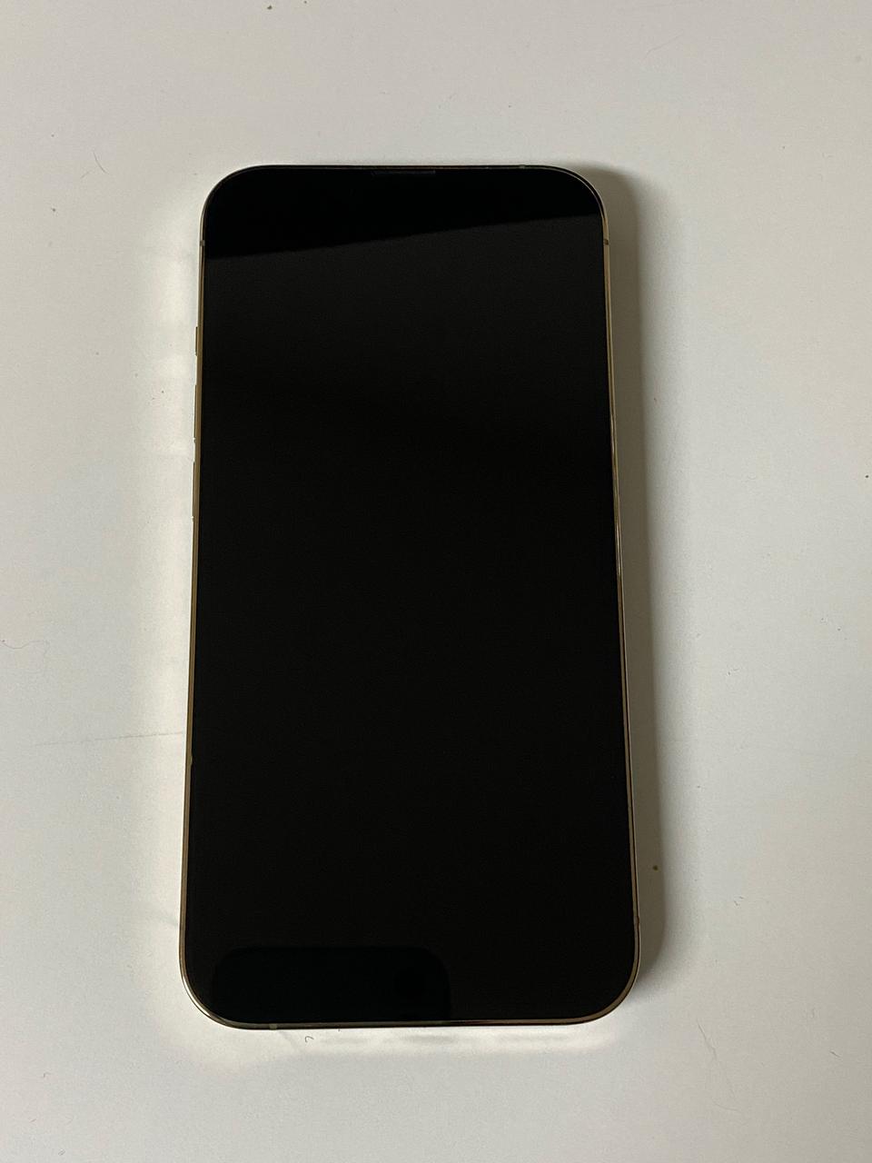 아이폰13 프로 128기가 + 애플케어 (21년 11월 구입)