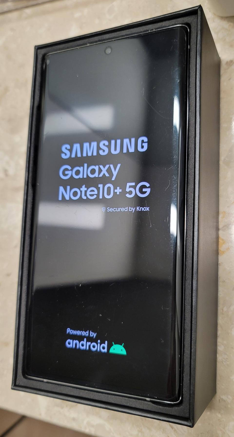 노트 10 플러스(아우라 글로우)