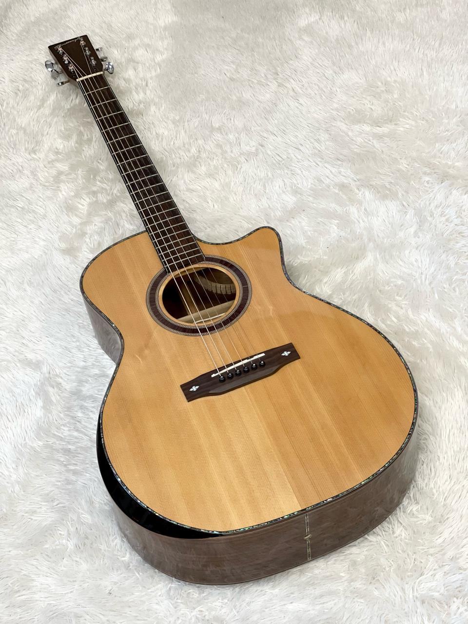 택배가능 / 벤티볼리오 BV102LVC 탑솔리드 통기타