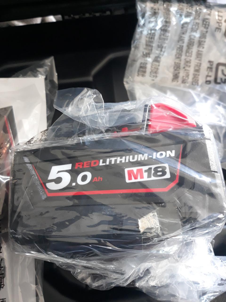 새것 밀워키 5.0암페어 밧데리