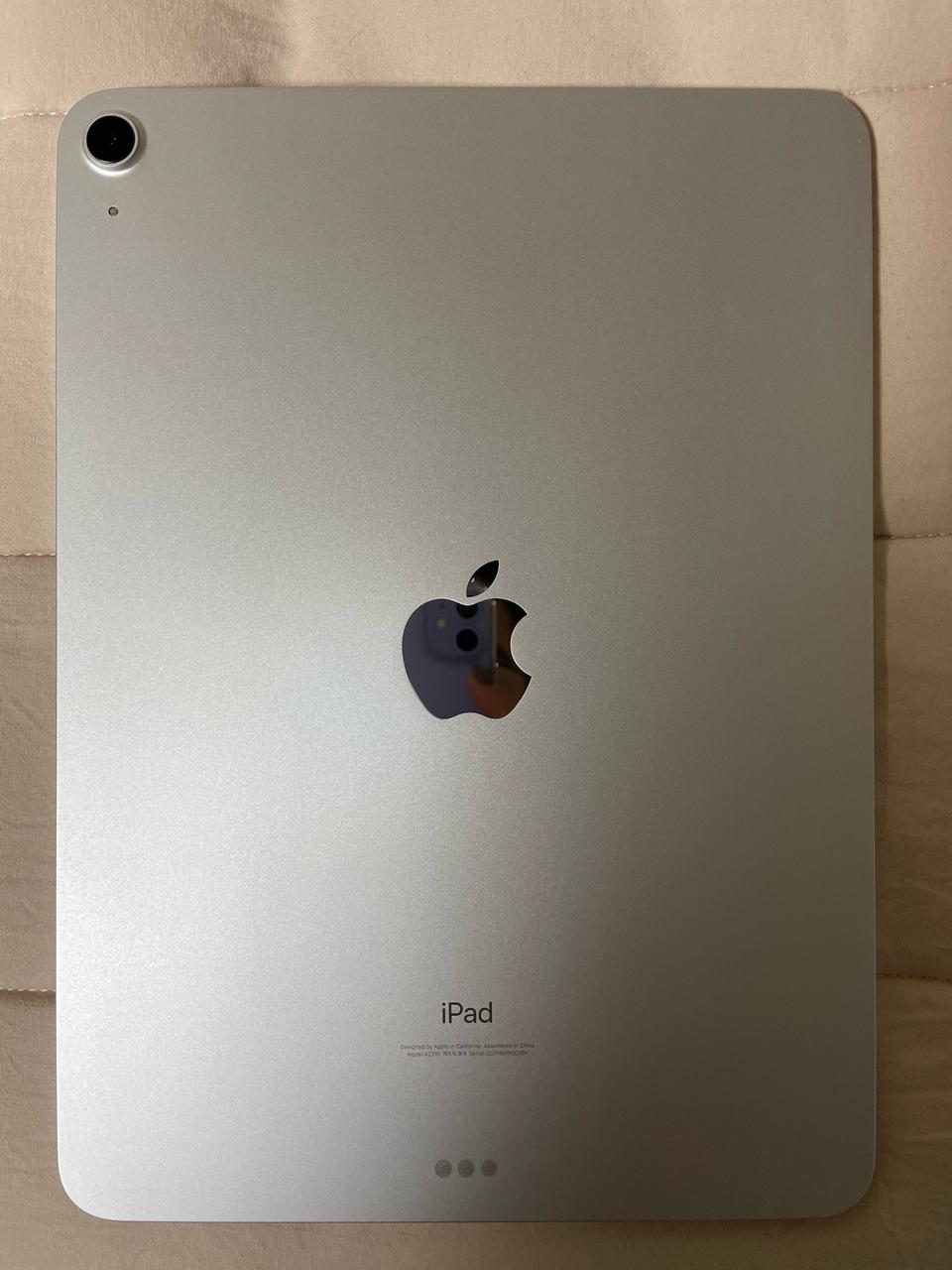 아이패드에어 4세대 + 스마트폴리오 + USB어댑터