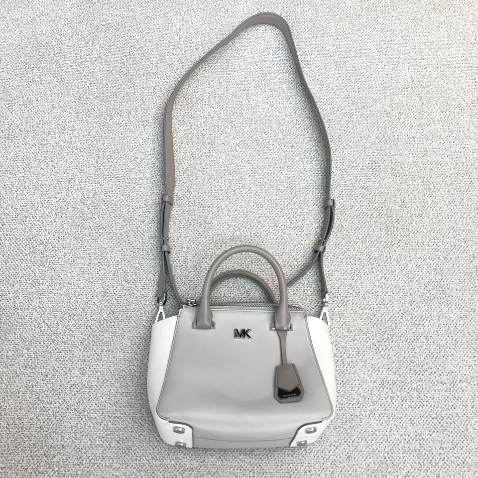 마이클 코어스 미니 크로스백