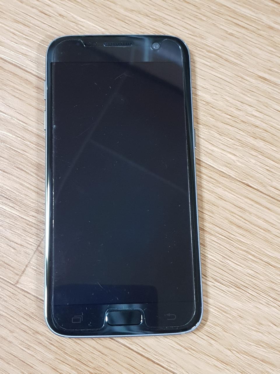 삼성 갤럭시s7  최상급A+급 블랙 팝니다.