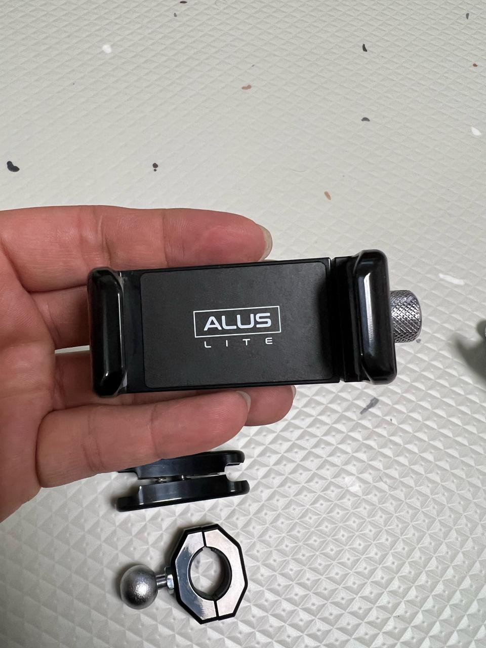 알루스 라이트 스마트폰 거치대 핸들용22mm