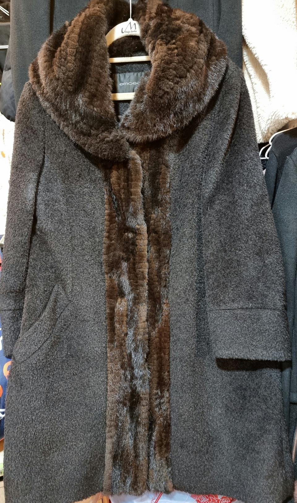 엠씨 밍크+알파카 코트