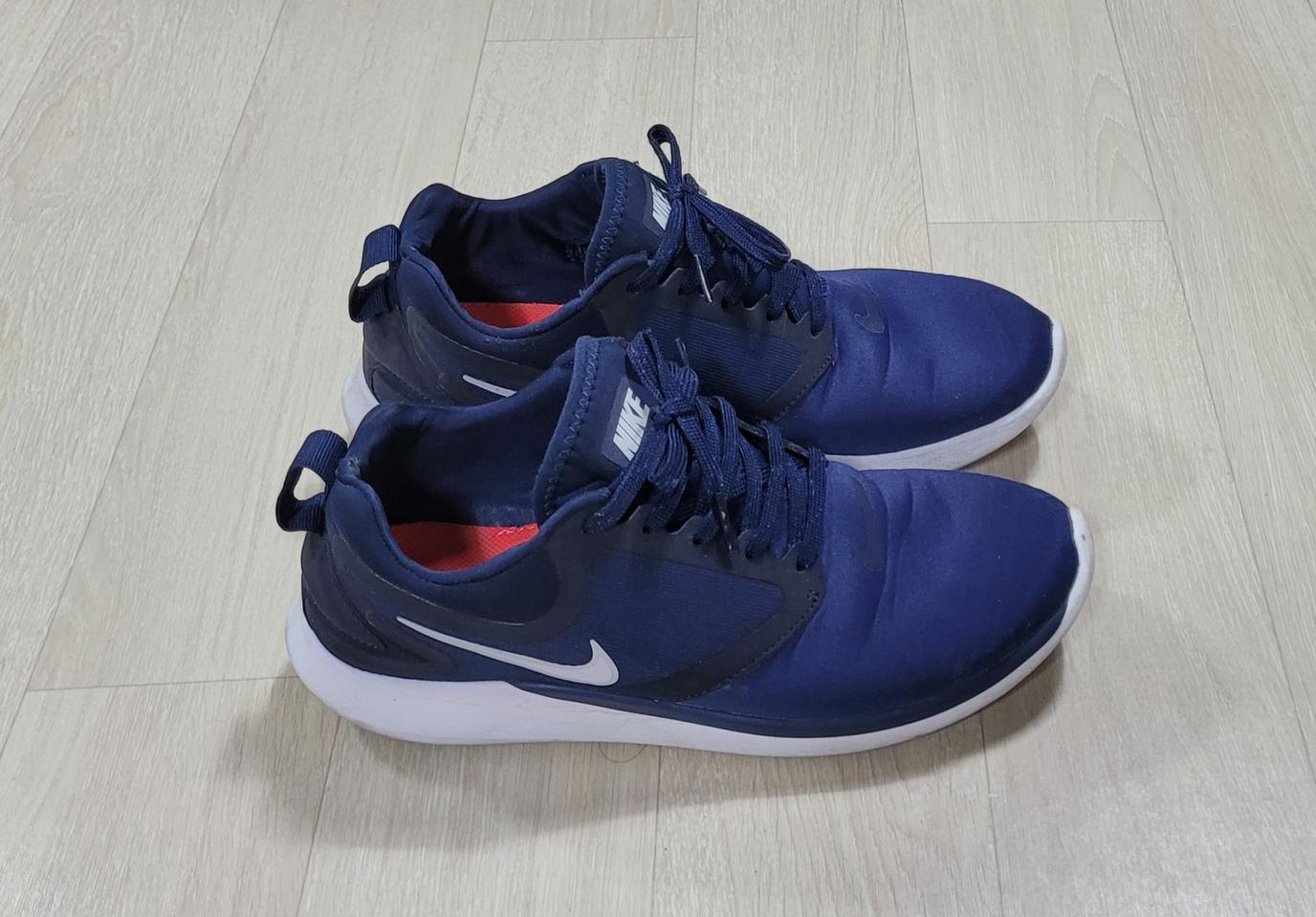 나이키 (nike lunarsolo) 운동화