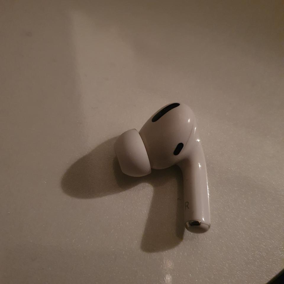 에어팟 프로 오른쪽 유닛