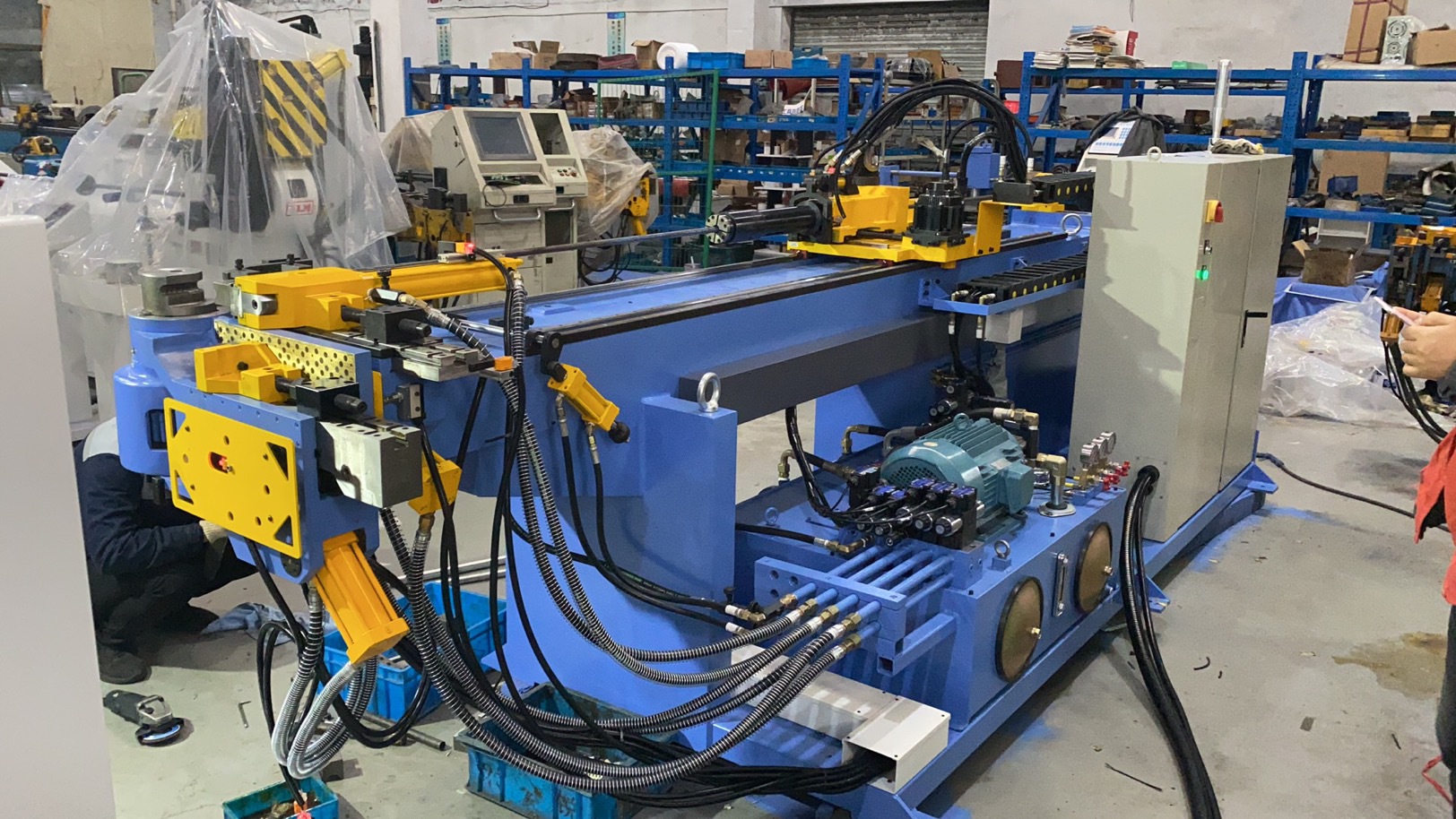 CNC파이프 벤딩기