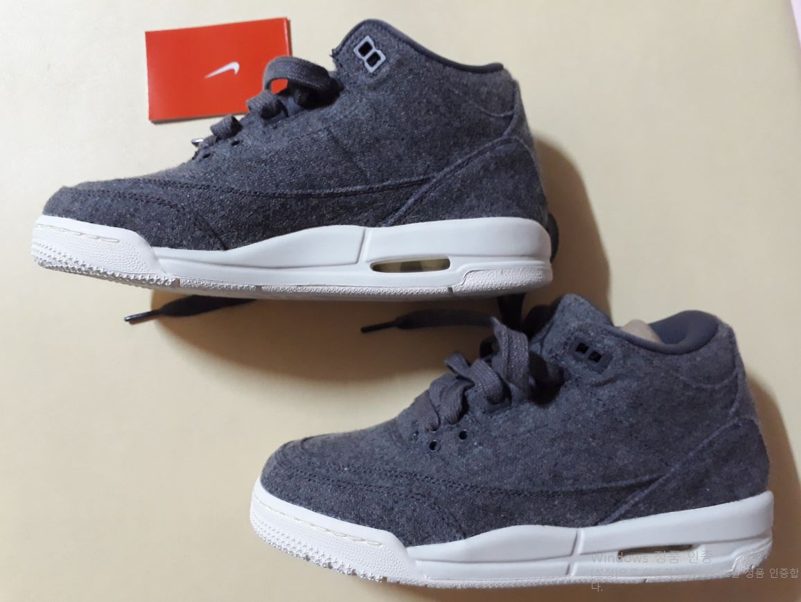 신발 나이키 에어조던3 레트로 울 (새제품) 235mm