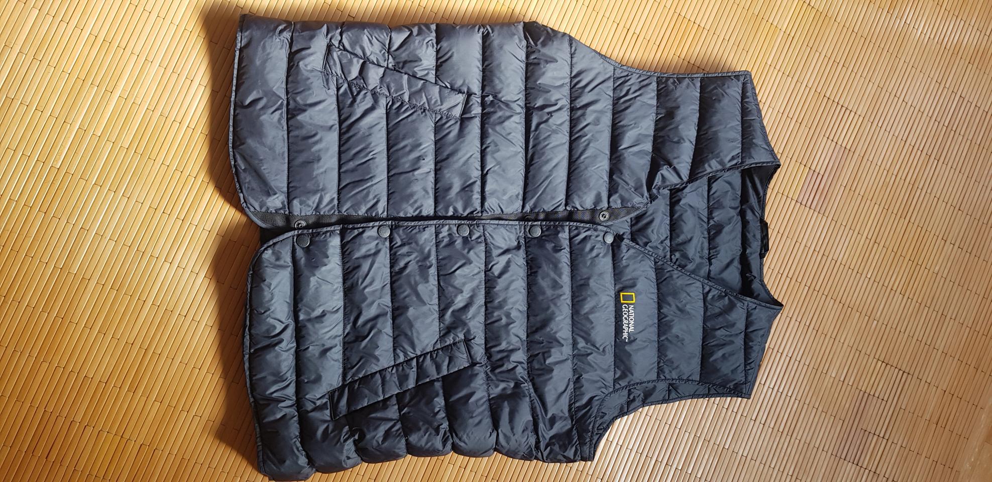 내셔널지오그래픽 구스조끼