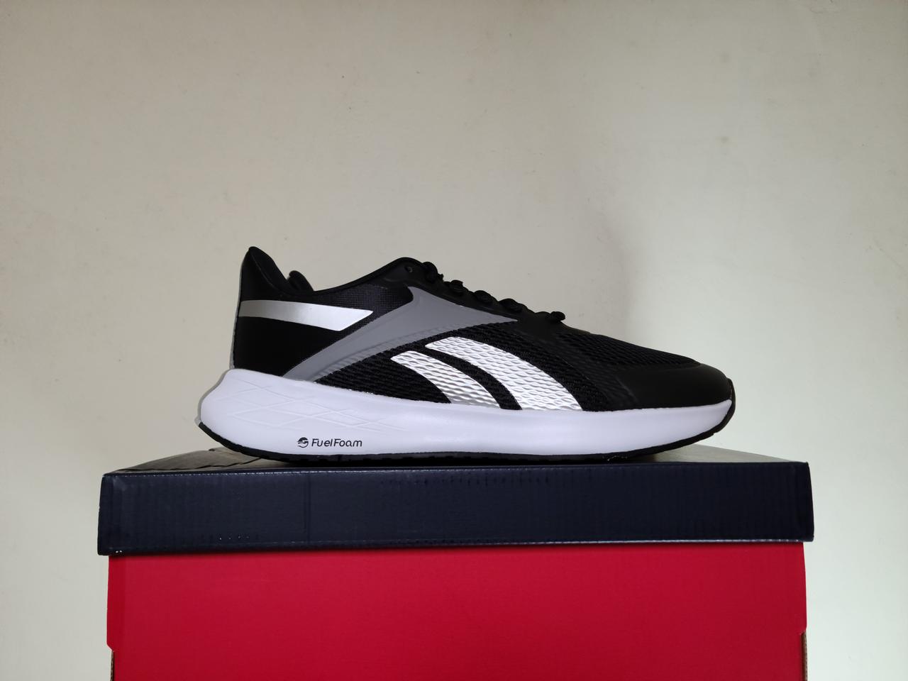 리복 새상품 신발 270