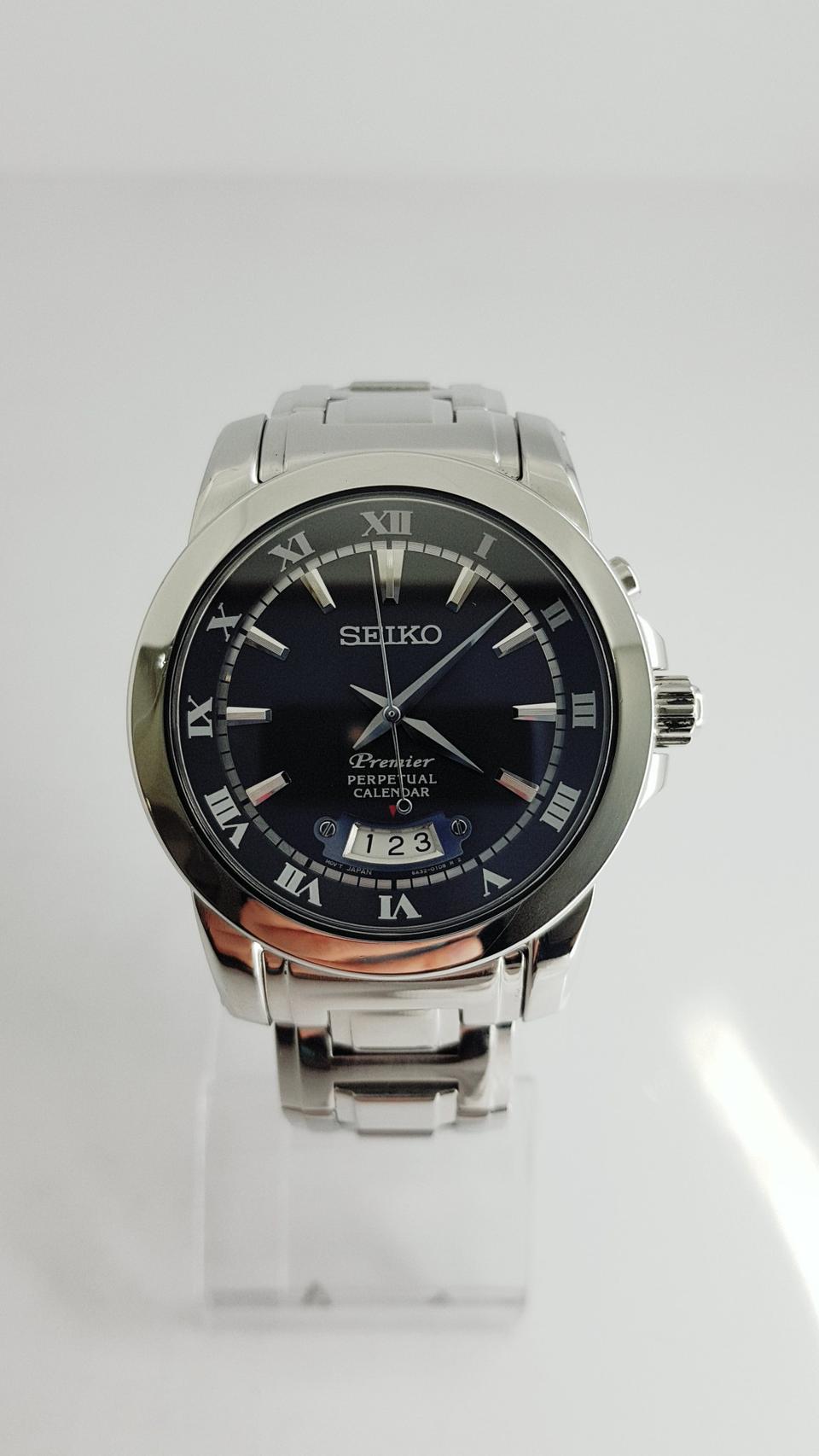 세이코프리미어 SNQ107J1 퍼페추얼캘린더 남성 메탈시계(상태양호