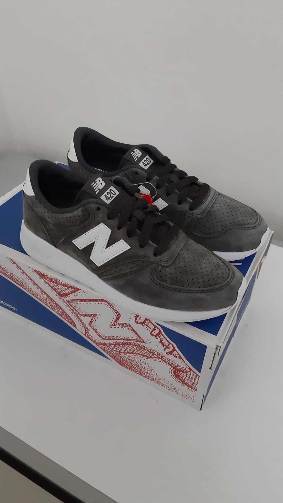 220 뉴발란스 리 엔지니어드 420 새상품